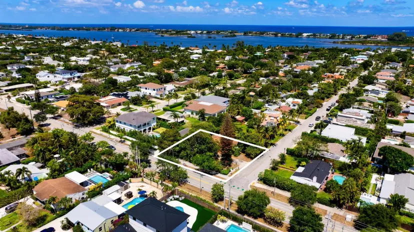 Picture of 261 Rutland Boulevard, West Palm Beach FL 33405