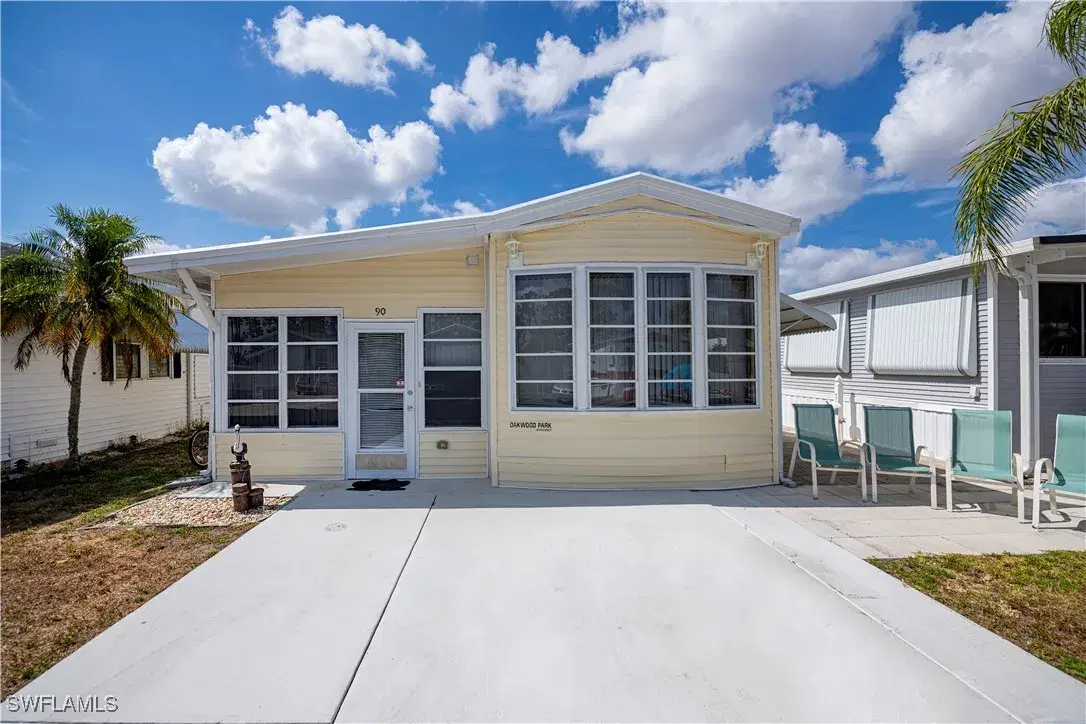 Picture of 90 Lofty Ln, North Fort Myers, FL 33903