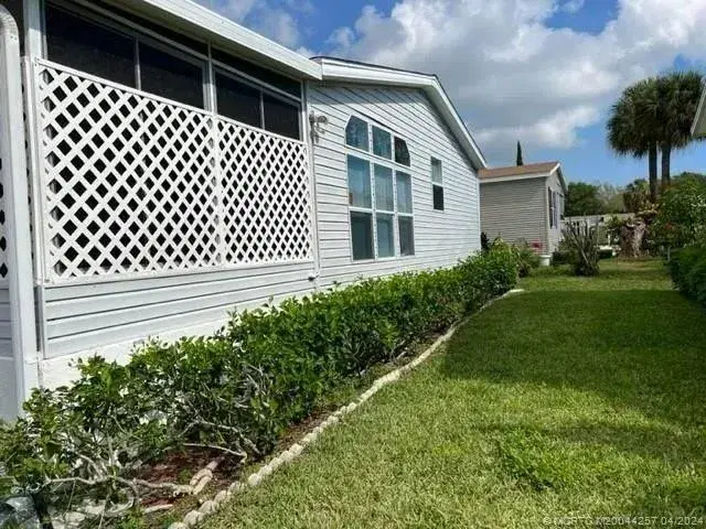 Picture of 2555 Pga Blvd, Palm Beach Gardens FL 33410