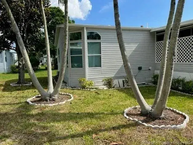 Picture of 2555 Pga Blvd, Palm Beach Gardens FL 33410