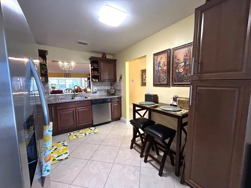 Picture of 4330 Lucerne Villas Lane, Lake Worth FL 33467