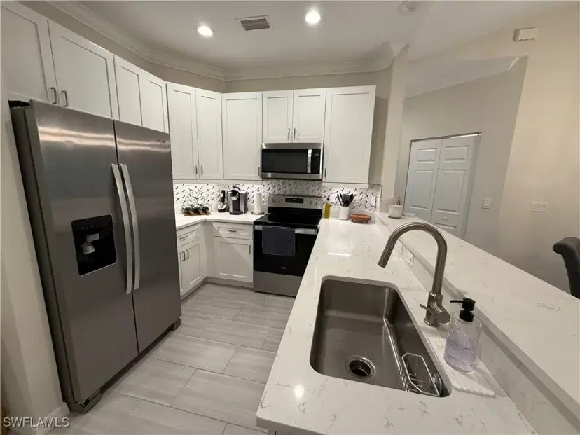 Picture of 1131 Winding Pines Cir 205, Cape Coral FL 33909