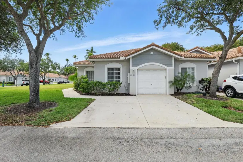 Picture of 4747 SW 12Th Pl 4747, Deerfield Beach FL 33442