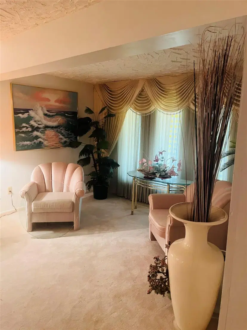 Picture of 2420 NW 132 St 2420, Miami FL 33167