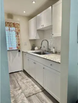 Picture of 17050 NE 14Th Ave 110, North Miami Beach, FL 33162