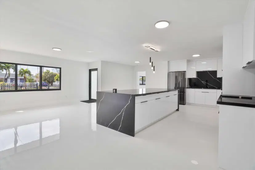 Picture of 20685 NE 2Nd Avenue, Miami FL 33179