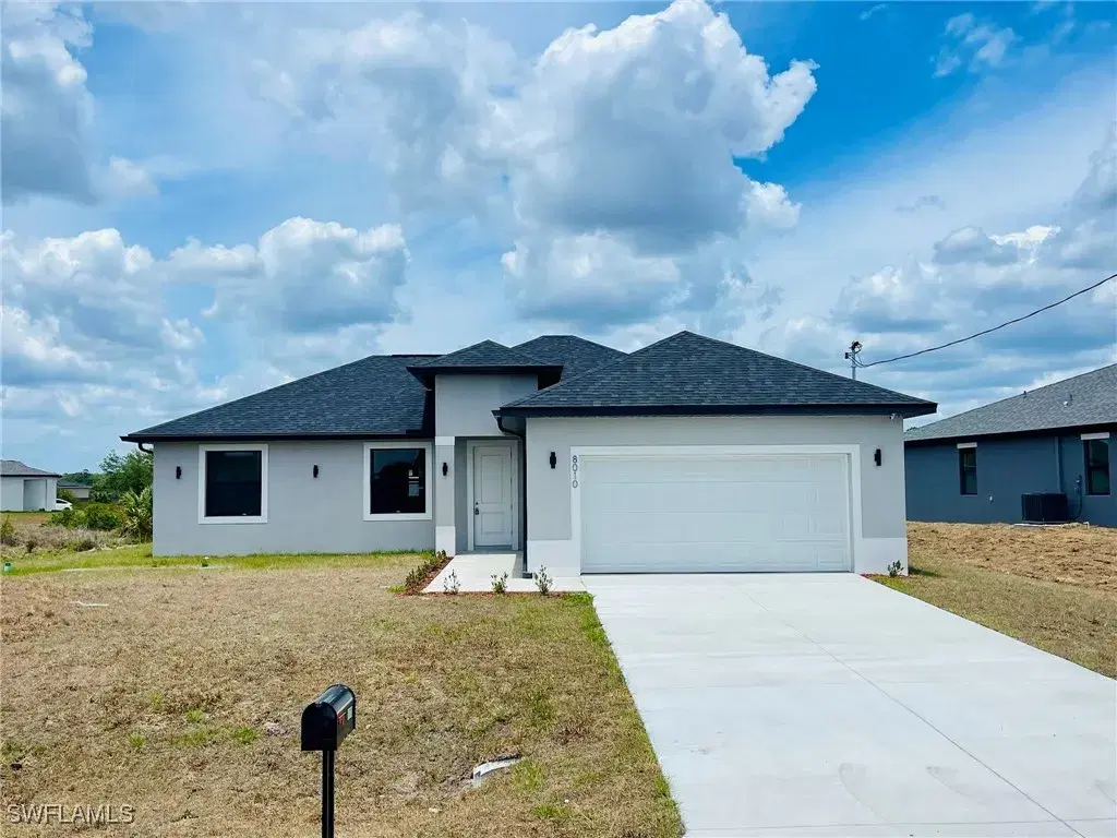 Picture of 8010 Piper Ln, Labelle, FL 33935