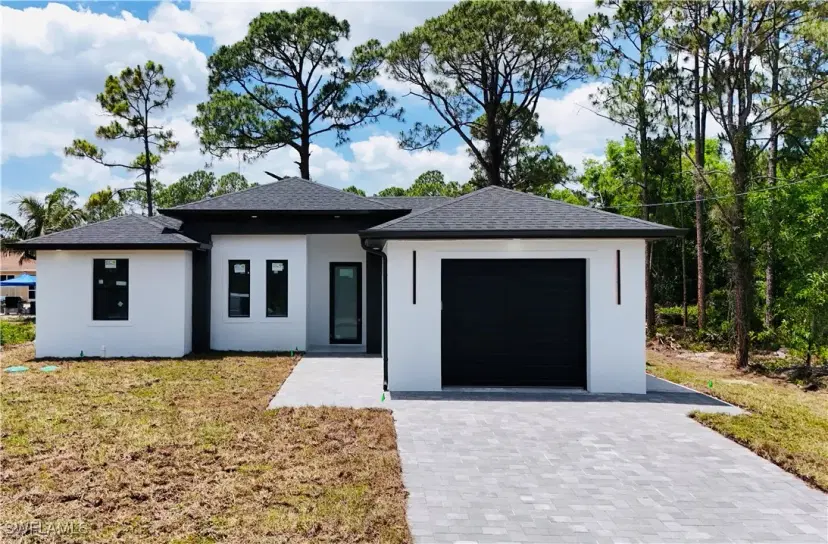 Picture of 512 Genesee Ave S, Lehigh Acres FL 33974