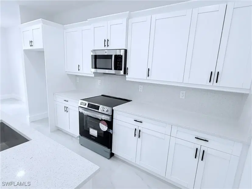 Picture of 512 Genesee Ave S, Lehigh Acres FL 33974