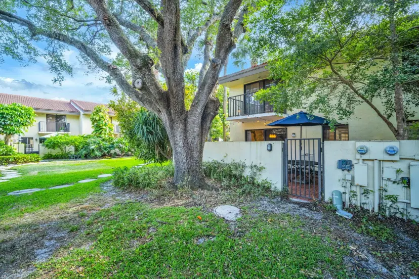 Picture of 1330 NW 13 Street 6, Boca Raton FL 33486