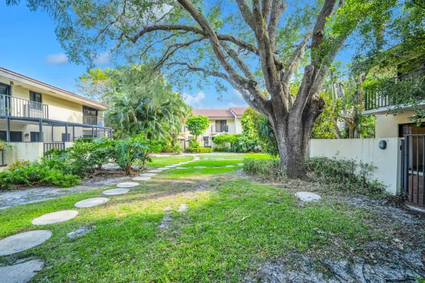 Picture of 1330 NW 13 Street 6, Boca Raton FL 33486