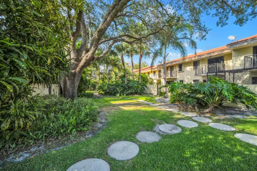 Picture of 1330 NW 13 Street 6, Boca Raton FL 33486