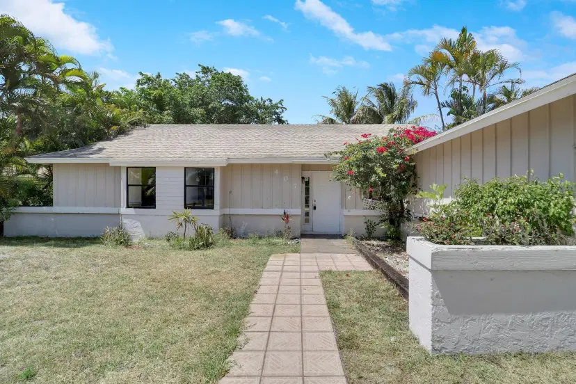 Picture of 407 La Mancha Avenue, Royal Palm Beach FL 33411