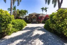 Picture of 2339 Alexander Palm Dr, Naples, FL 34105