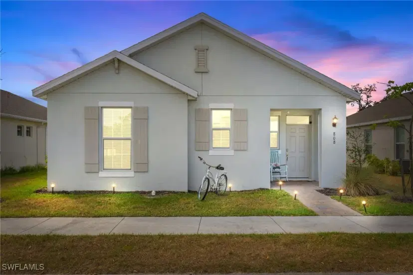 Picture of 808 Friendship Cir, Labelle FL 33935