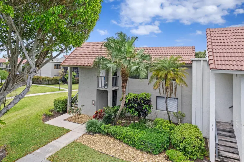 Picture of 5505 Fairway Park Drive 201, Boynton Beach FL 33437