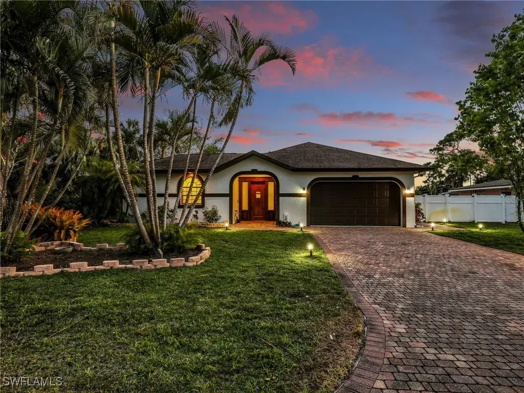 Picture of 27338 Elwood Dr, Bonita Springs, FL 34135