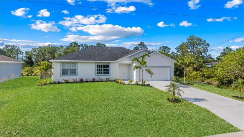 Picture of 749 Central St E, Lehigh Acres FL 33974