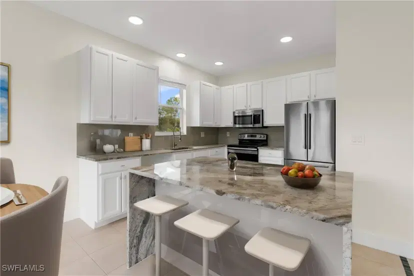 Picture of 749 Central St E, Lehigh Acres FL 33974
