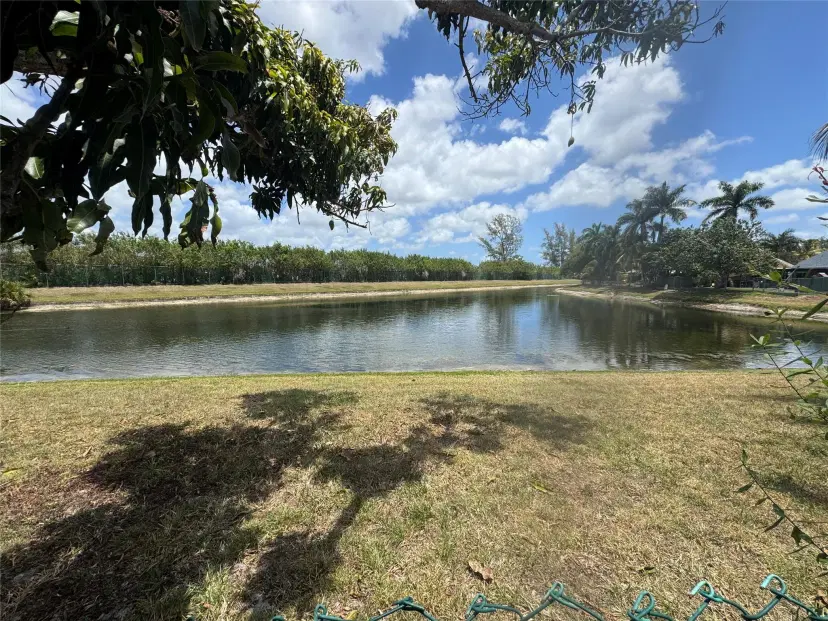 Picture of 1101 SW 84Th Ter, Pembroke Pines FL 33025