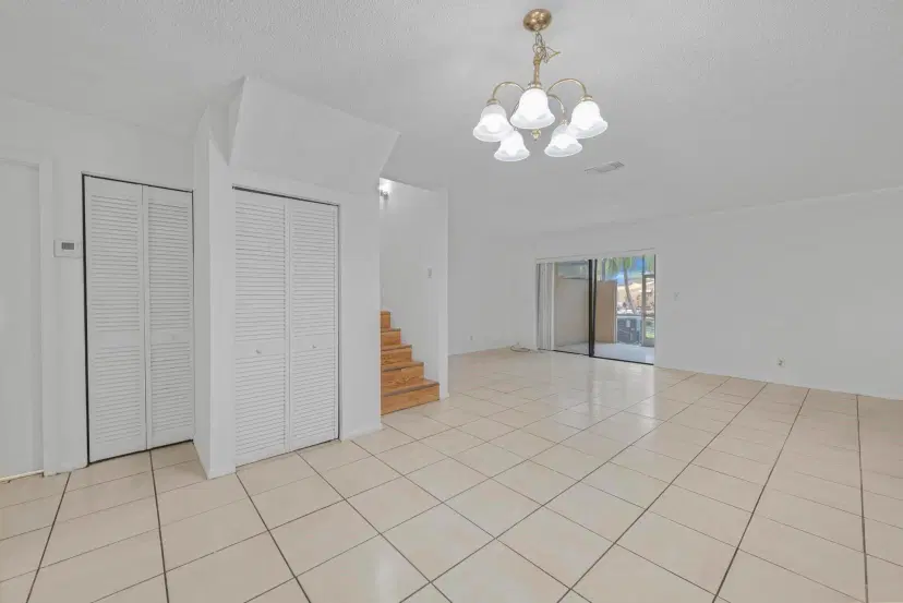 Picture of 9220 NW 14Th St 272, Pembroke Pines FL 33024