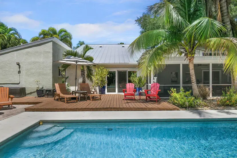 Picture of 1 Riverview Drive, Sewalls Point FL 34996