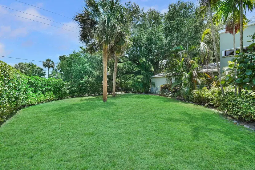 Picture of 1 Riverview Drive, Sewalls Point FL 34996