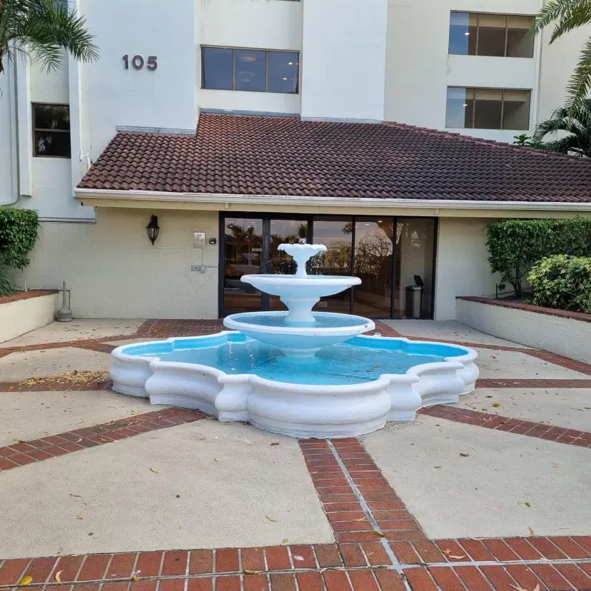Picture of 105 Lake Emerald Dr 416, Oakland Park FL 33309