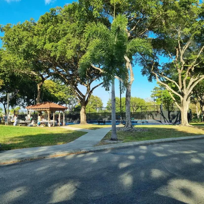 Picture of 105 Lake Emerald Dr 416, Oakland Park FL 33309