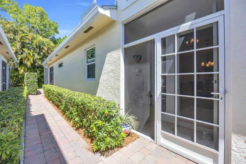Picture of 1535 SE Tidewater Place, Stuart FL 34997