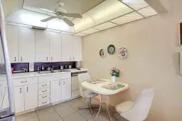 Picture of 4026 Newcastle B 4026, Boca Raton, FL 33434