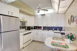 Picture of 4026 Newcastle B 4026, Boca Raton, FL 33434