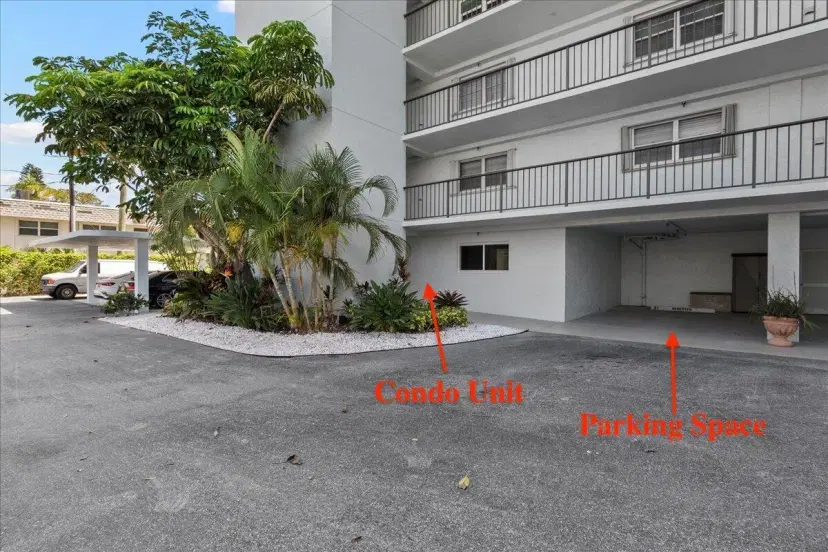 Picture of 3040 Lake Shore Drive 101, Riviera Beach FL 33404