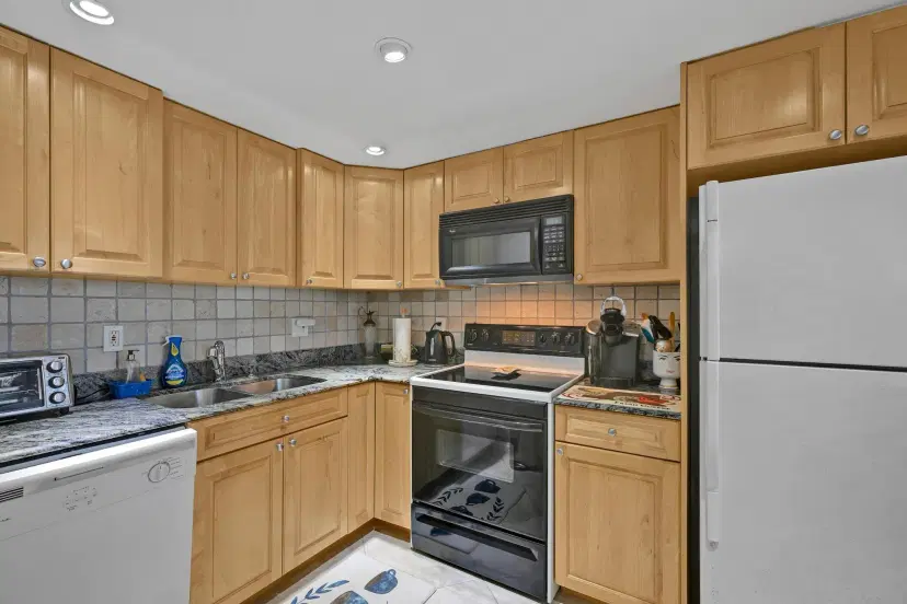 Picture of 3590 S Ocean Boulevard 306, South Palm Beach FL 33480