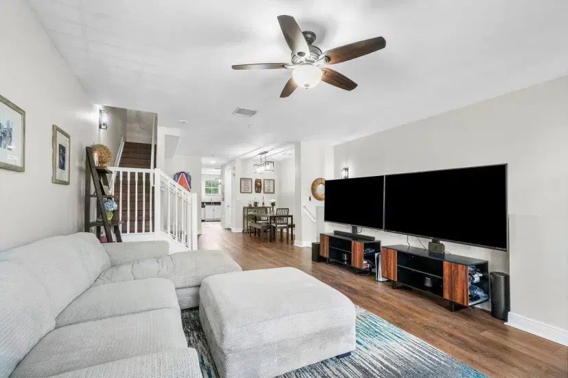 Picture of 410 Olssen Avenue, Fort Lauderdale FL 33312