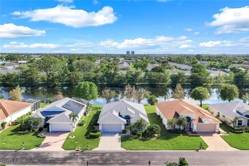 Picture of 14144 Grosse Point Ln, Fort Myers FL 33919