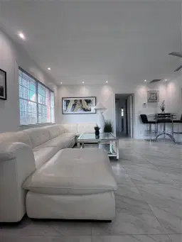 Picture of 601 SE 5Th Ct 301, Fort Lauderdale, FL 33301