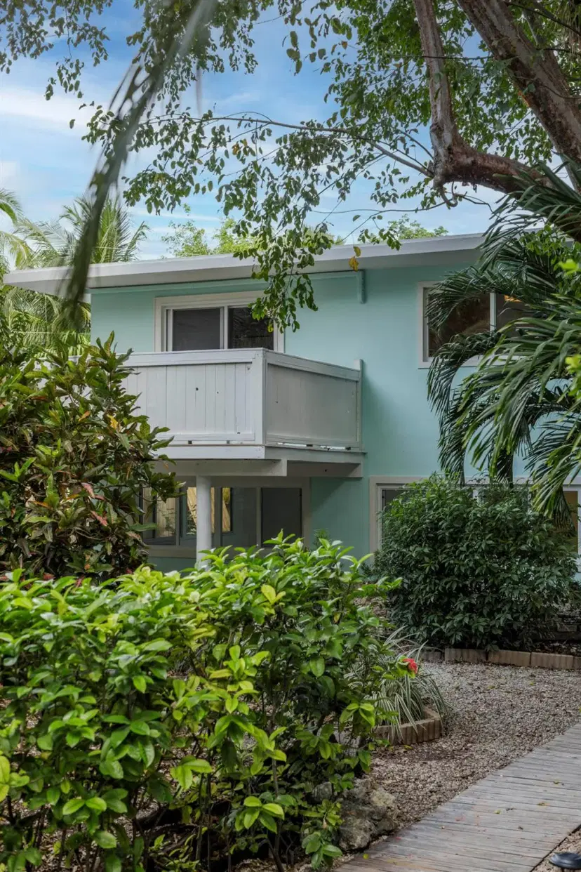 Picture of 82260 Overseas Highway, Islamorada FL 33036