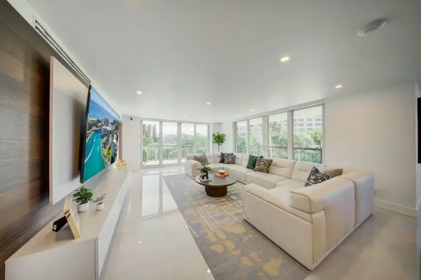 Picture of 901 E Camino Real 2A, Boca Raton FL 33432