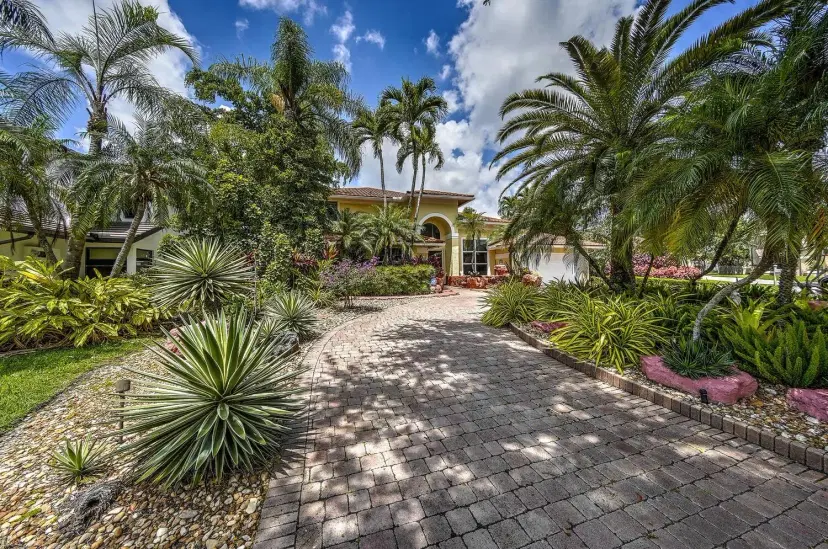 Picture of 521 NW 107Th Ave, Plantation FL 33324