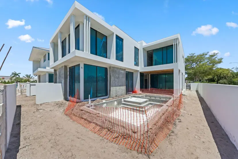 Picture of 305 Grove Place, Delray Beach FL 33444