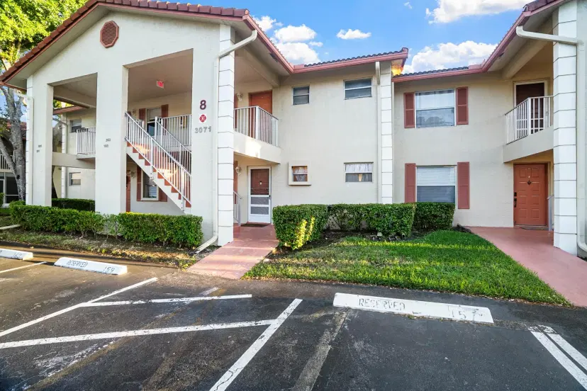 Picture of 3071 Holiday Springs Blvd 102, Margate FL 33063