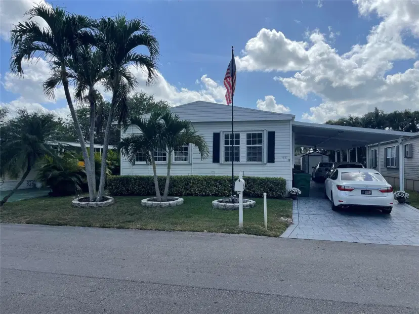 Picture of 1881 SW 83Rd Ave, Davie FL 33324