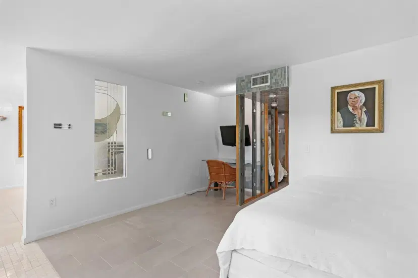 Picture of 1516 S Lakeside Drive 106, Lake Worth Beach FL 33460