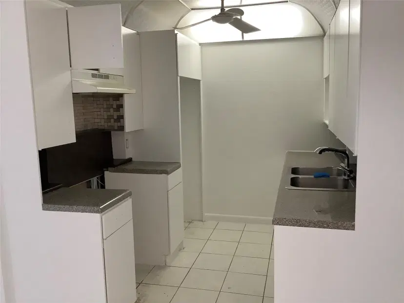 Picture of 1054 Cambridge C 1054, Deerfield Beach FL 33442