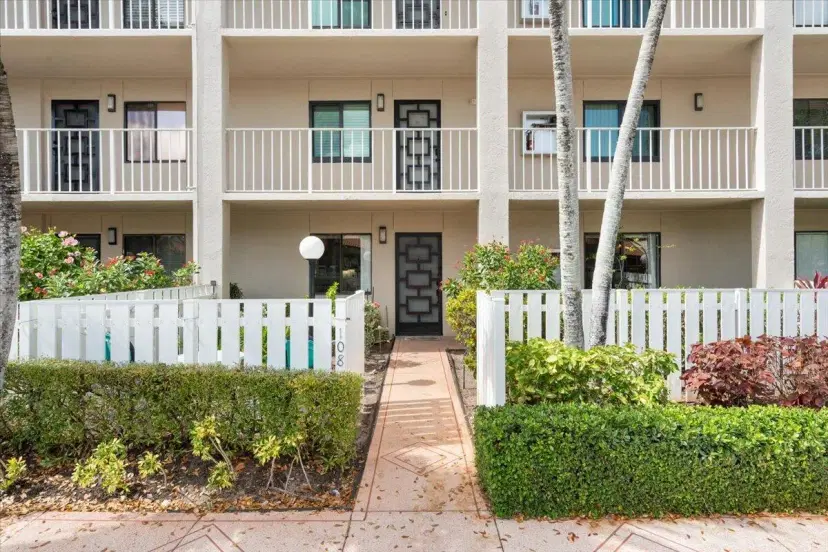 Picture of 6149 Pointe Regal Circle 108, Delray Beach FL 33484