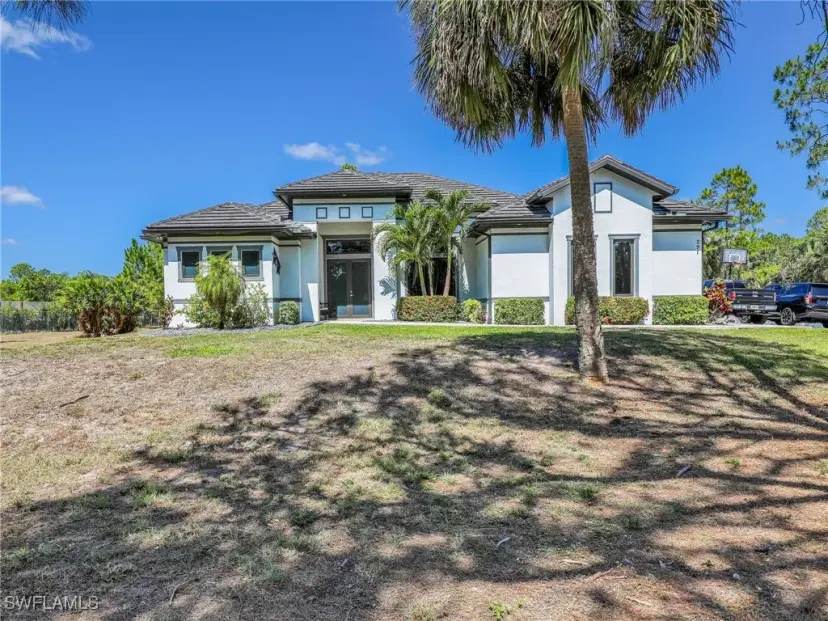 Picture of 291 10Th St Se, Naples FL 34117