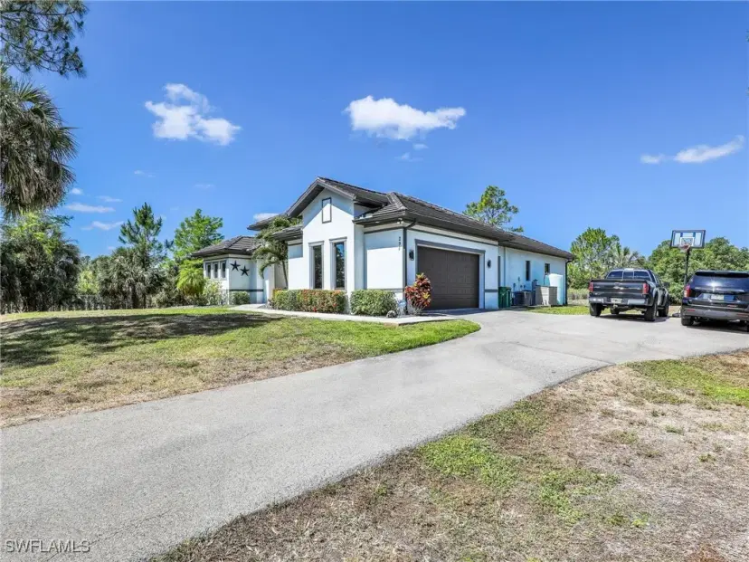 Picture of 291 10Th St Se, Naples FL 34117