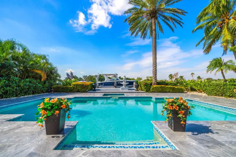 Picture of 301 S Riverside Dr, Pompano Beach FL 33062