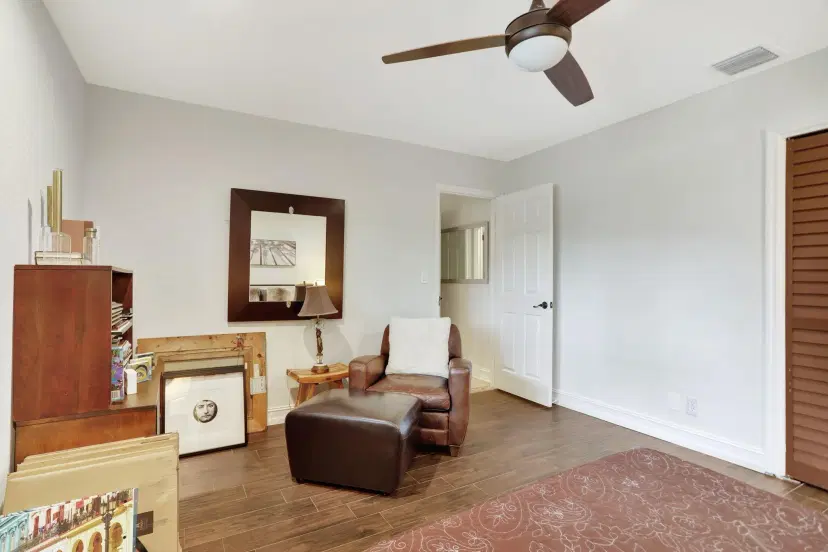 Picture of 1128 W Cypress Drive V-15, Pompano Beach FL 33069